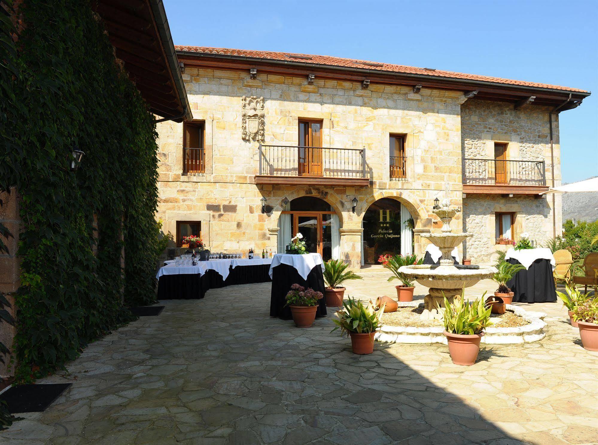 Hotel Palacio Garcia Quijano Corrales De Buelna Exteriér fotografie