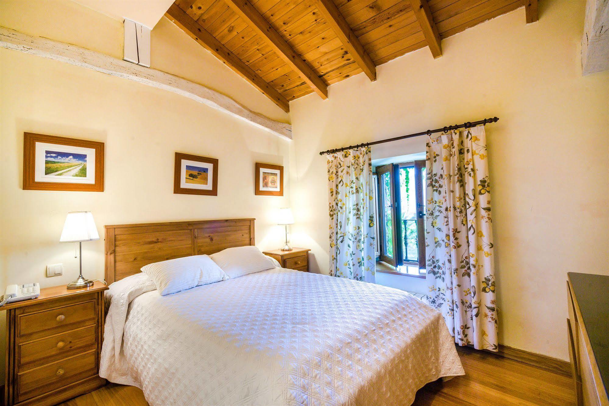 Hotel Palacio Garcia Quijano Corrales De Buelna Exteriér fotografie